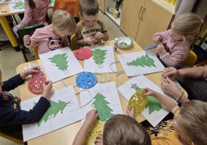 Praca plastyczna - choinka.