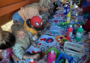 Zajęcia integracyjne z rodzicami i dziećmi.